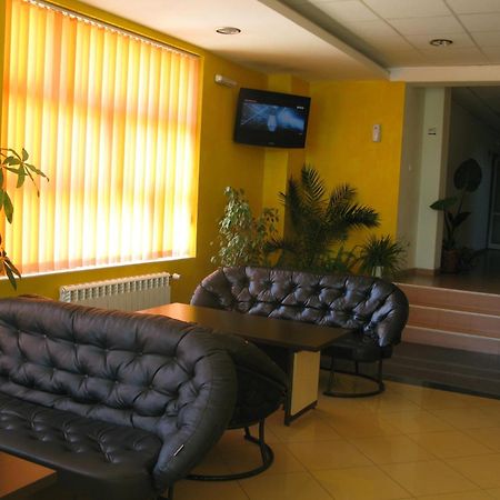 Hotel Nakra Radnevo Bagian luar foto