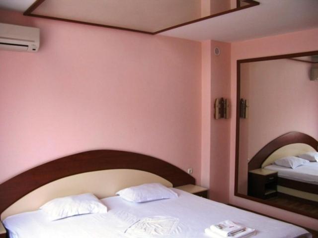 Hotel Nakra Radnevo Bagian luar foto