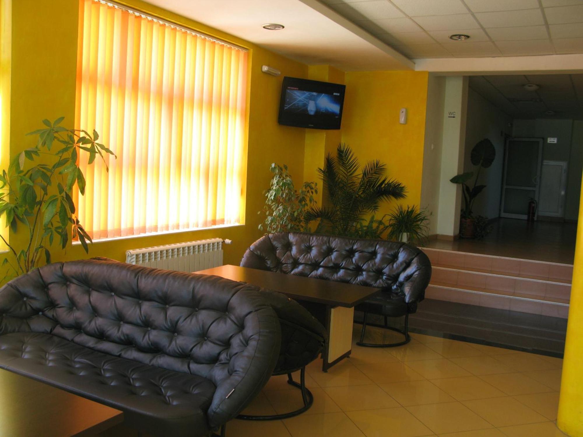 Hotel Nakra Radnevo Bagian luar foto