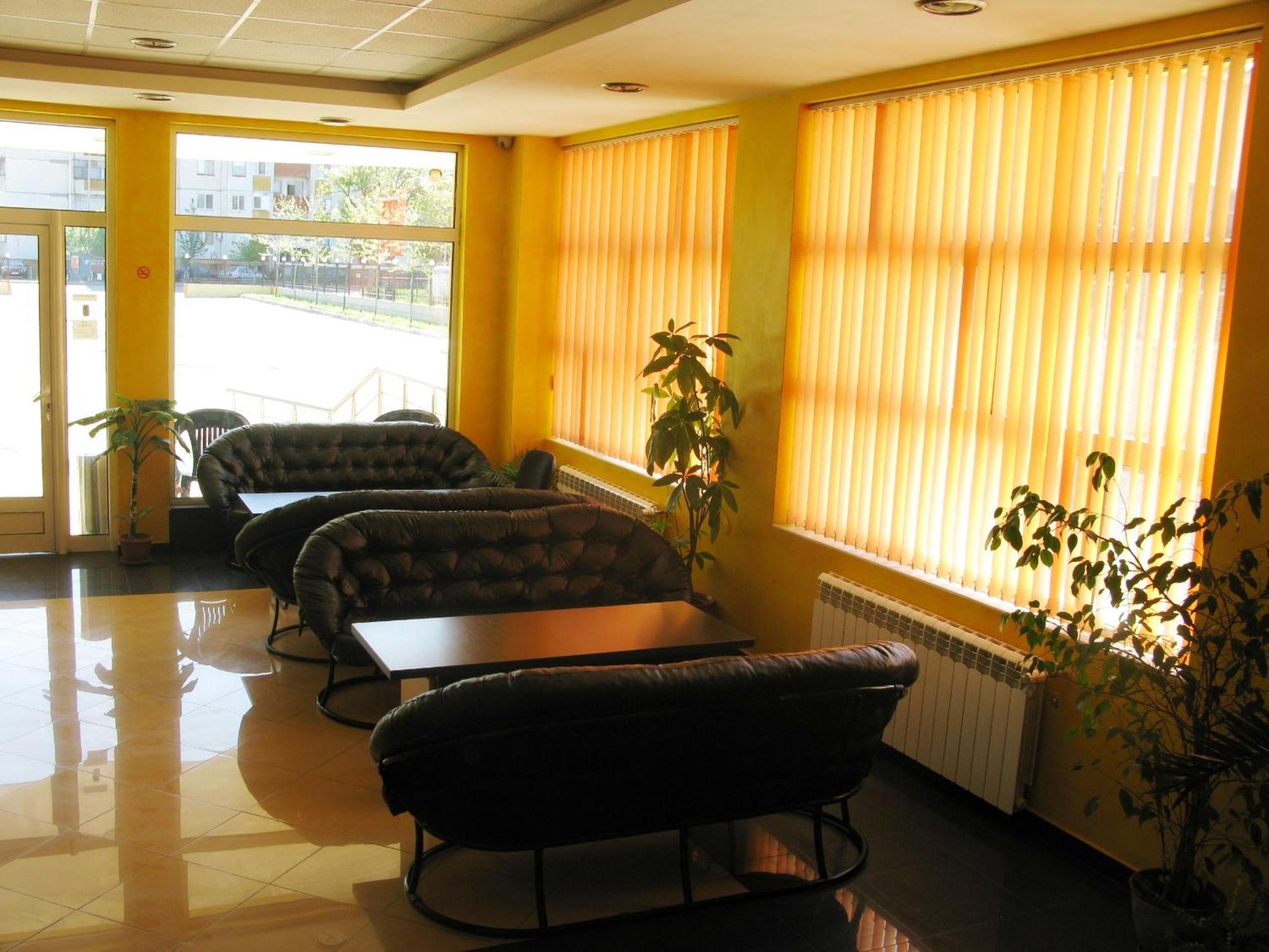Hotel Nakra Radnevo Bagian luar foto