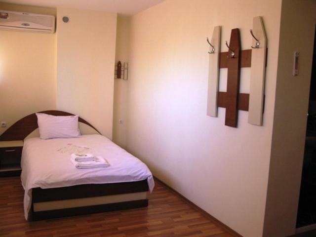 Hotel Nakra Radnevo Ruang foto