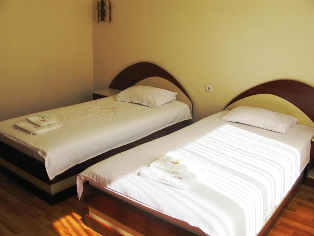 Hotel Nakra Radnevo Ruang foto