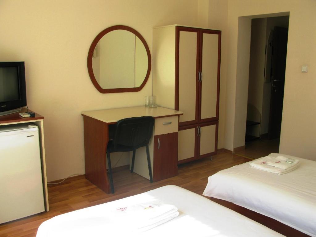 Hotel Nakra Radnevo Ruang foto